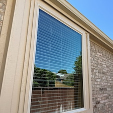 Window-cleaning-in-Allen-TX 1