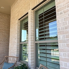 Window-washing-in-Allen-TX 1